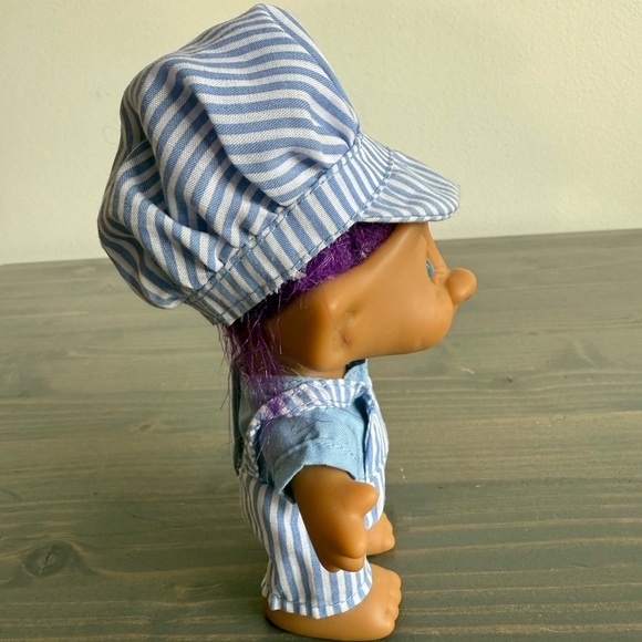 Vintage RUSS Troll train engineer 🚂 - Picture 2 of 8